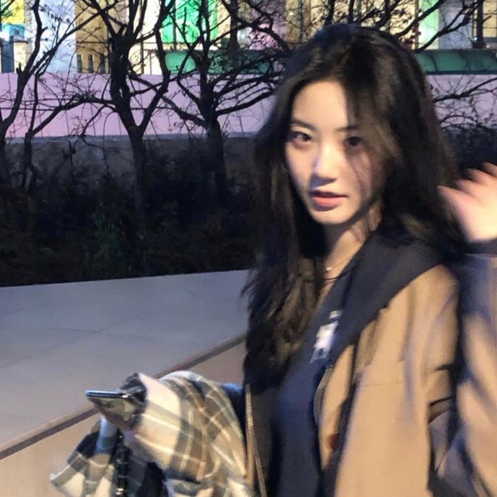 燃烧的玫瑰 海报