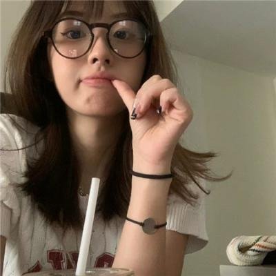 彩云妃子 海报